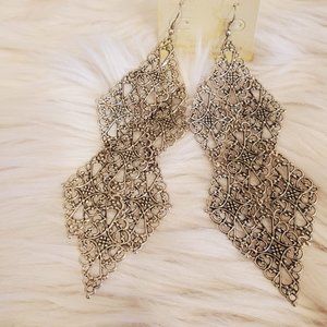 INTRICATE PEWTER HANGING EARRINGS
